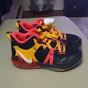 Nike Kids' Black and Yellow Athletic Shoes